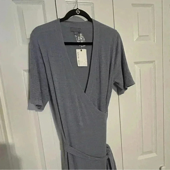 Large NWT Barefoot Dreams CozyChic Ultra Lite Wrap Dress in “Denim” Color - Picture 7 of 10